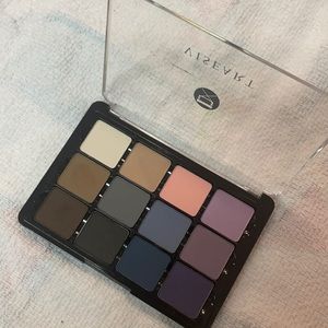 Viseart Cool Mattes eyeshadow palette